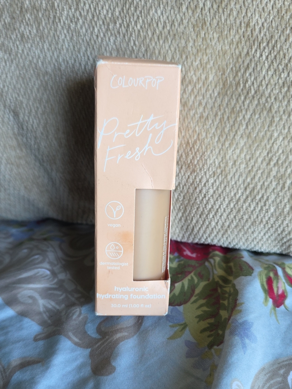 Colourpop Pretty Fresh Hyaluronic Acid Hydrating Foundation